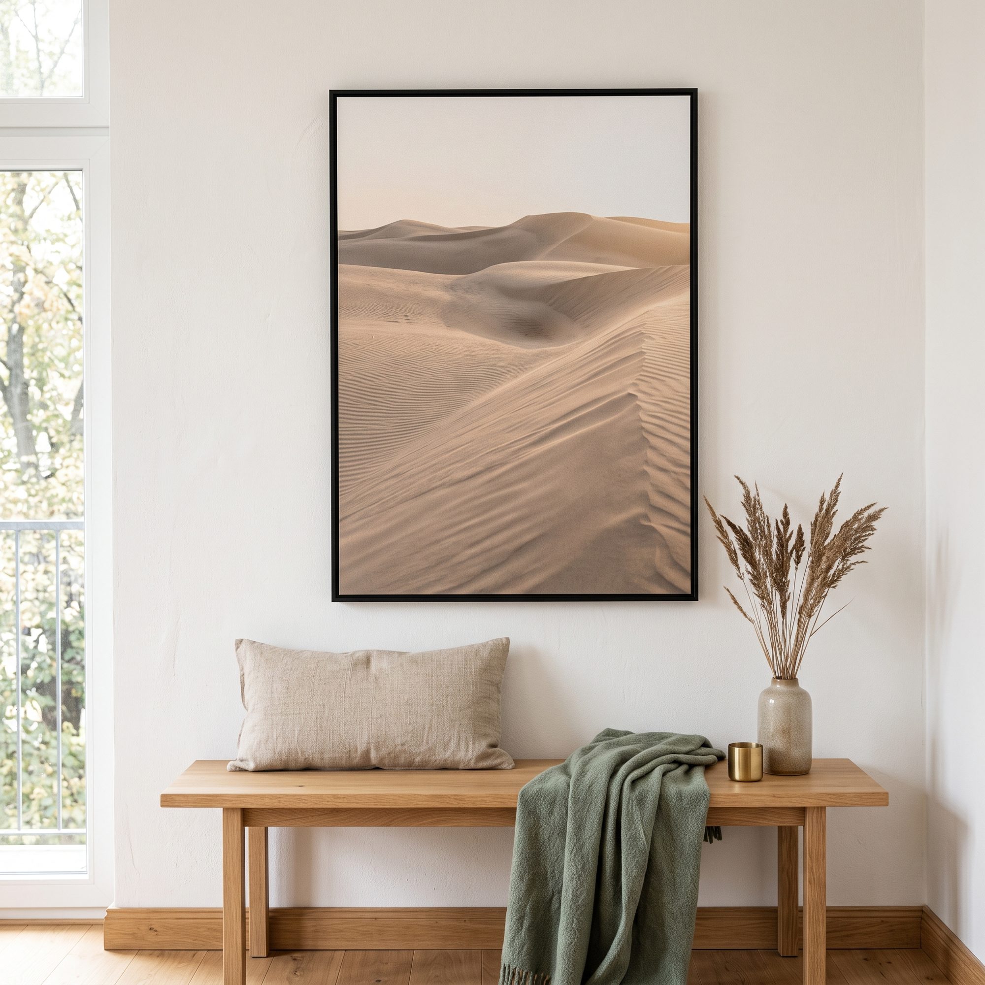 Foto auf Platte im schmalen schwarzen Rahmen mit Dünenlandschaft